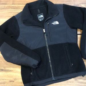 Women’s Black North Face Denali Jacket Small